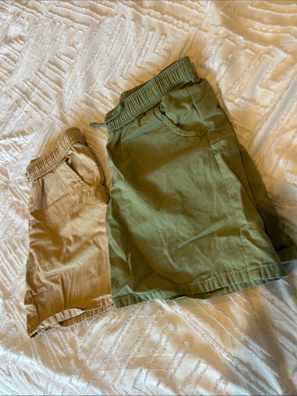 Lot of 2 Cat & Jack Kids Khaki and Green Pullover Elastic Waistband Shorts Large